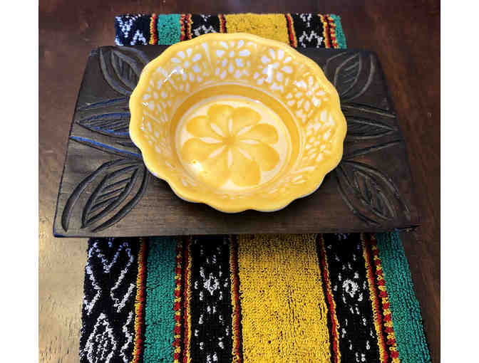 Guatemalan Handtowel and bowl with wooden stand