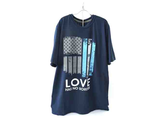 Love Has No Border T-shirt - XL
