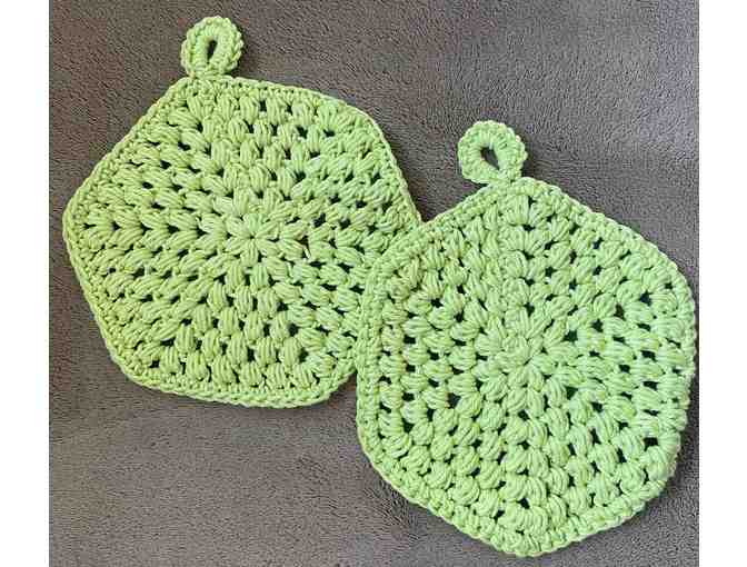 Hand-crocheted kitchen set #2 - Christmas Tree hot pad and potholders