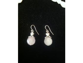 Stunning Pendant and matching earrings