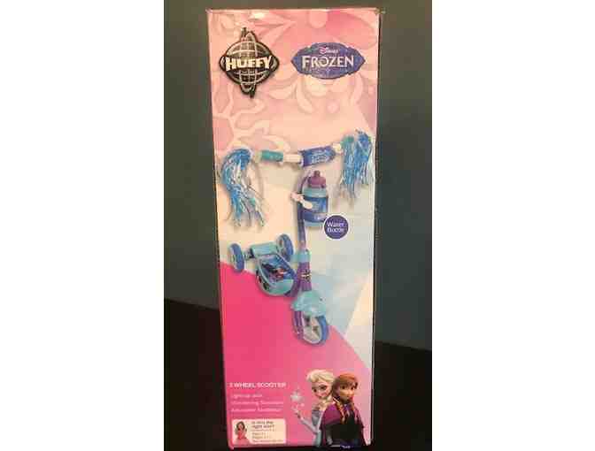 3 Wheel Scooter with Disney's Frozen theme