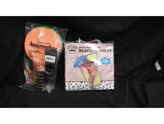 Thirty One Beach Bag with Goodies