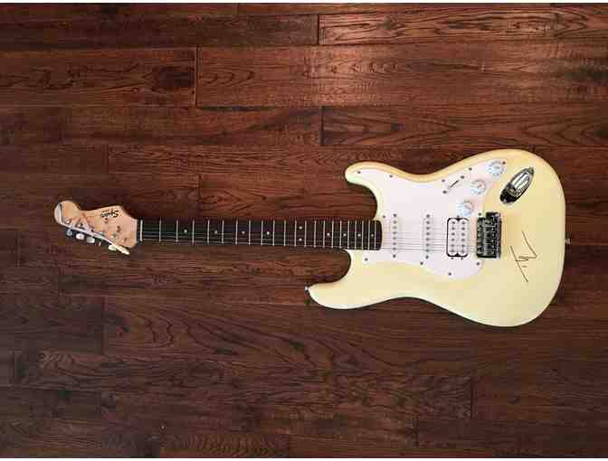 Tim McGraw Signed Fender Starcaster Electric Guitar