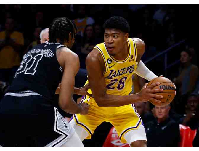 Basketball SIGNED by Los Angeles Lakers player Rui Hachimura