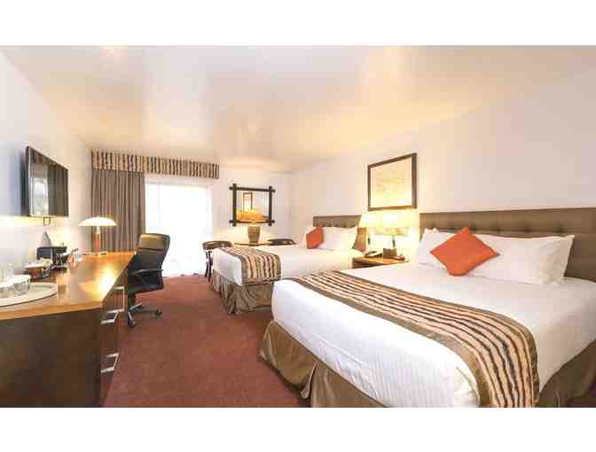 Two Night Stay with Breakfast at the Grand Canyon Plaza Hotel