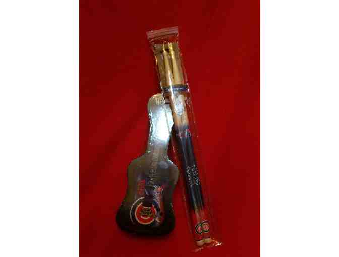 Cubs Mini Guitar and Drumsticks from Piano Trends!