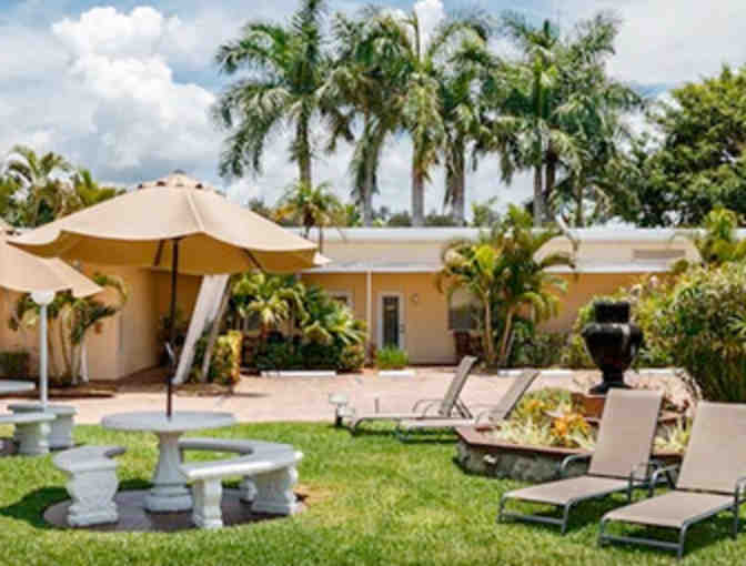 Two-Night Stay at Tropical Beach Resorts on Siesta Key