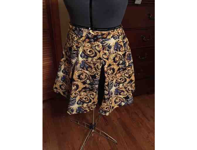 Custom-made skirt