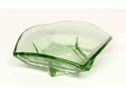 Fire and Light Green Glass Jewelry Cache