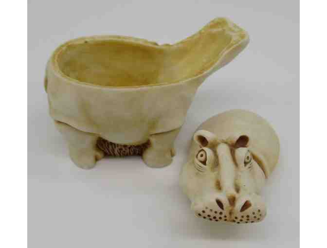 Small Hippo Ring Case