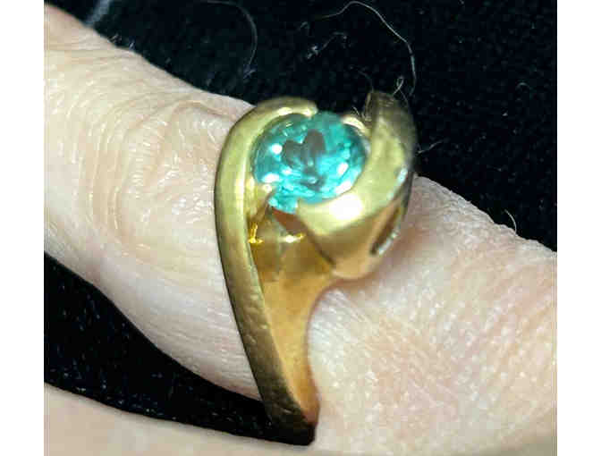 18K Yellow Gold Ladies Custom Ring Lt Blue/Green Stone - Size 4 1/2