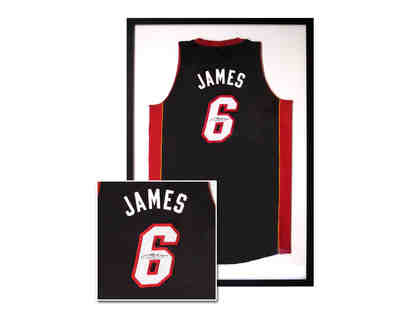 Lebron James -Miami Heat-signed jersey