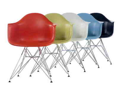 CLASSIC EAMES CHAIR
