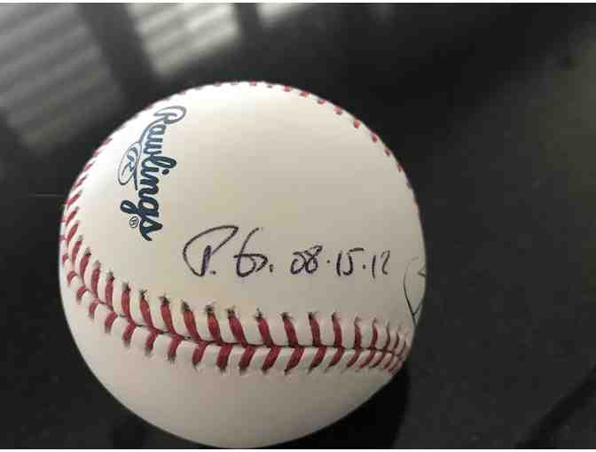 Signed Baseball - Felix Hernandez Seattle Mariners pitcher and Cy Young award winner