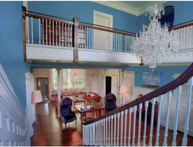 Kemble Inn - A Mansion All Your Own!