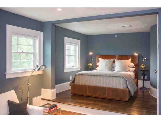 Kemble Inn - A Mansion All Your Own!