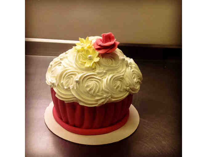 B&G Catering 3 layer, 10 inch round cake