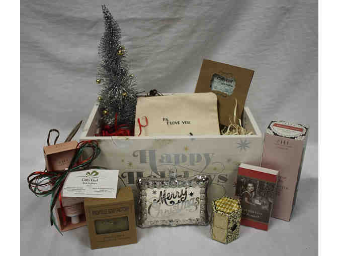 Gifty Girl happy holiday basket and gift card
