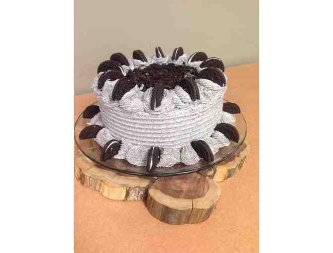 B&G Catering 3 layer, 10 inch round cake