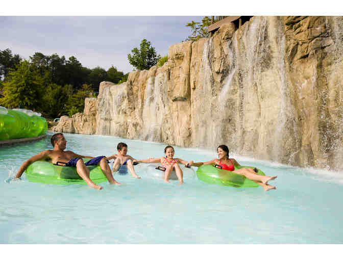 Dollywood | One-night Stay at Dollywood's DreamMore Resort & Tickets