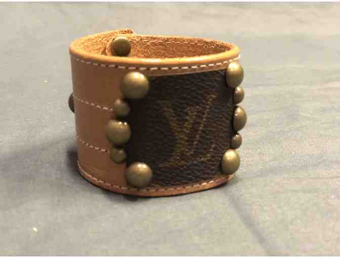 elle Boutique | Louis Vuitton Cuff Bracelet - Photo 1