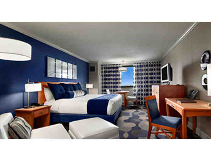 2 Night Stay and Dining on the Mississippi Gulf Coast