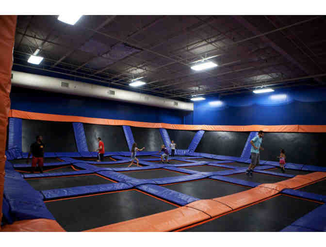 Sky Zone Family Fun Package