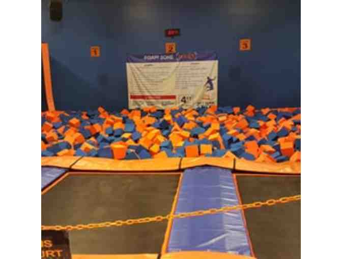 Sky Zone Family Fun Package