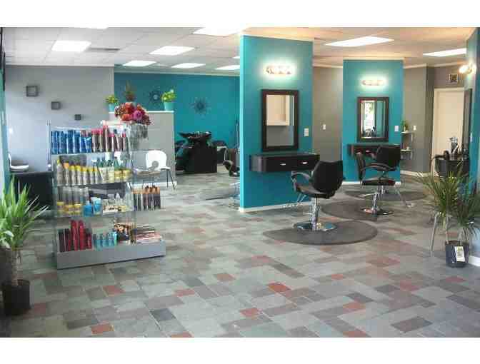 Gel/Shellac Manicure at Salon 3Twelve