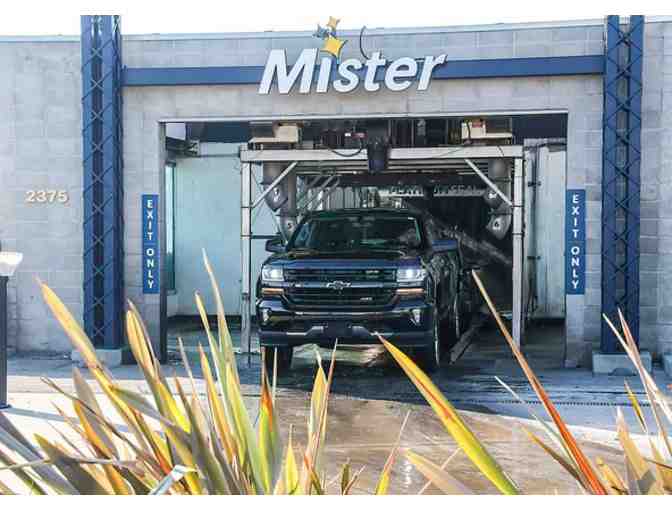 Platinum Express Wash at Mister Car Wash