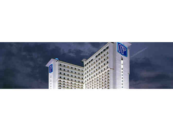 2 Night Stay and Dining on the Mississippi Gulf Coast