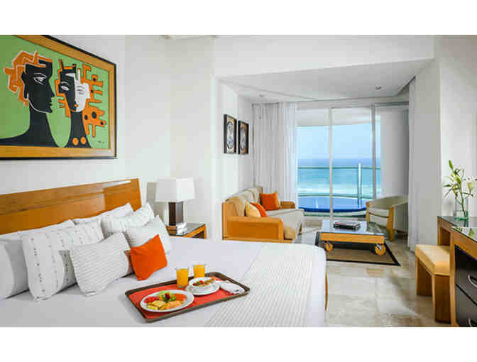 Acapulco - Eight Days & Seven Nights at the Grand Mayan Resort