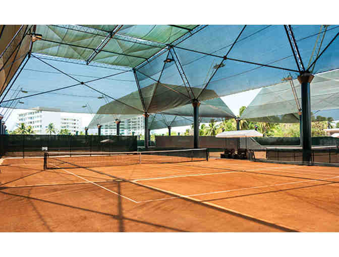 Acapulco - Eight Days & Seven Nights at the Grand Mayan Resort