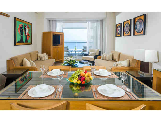 Acapulco - Eight Days & Seven Nights at the Grand Mayan Resort