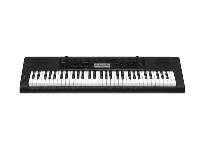 Music Lovers...CHECK THIS OUT! A Casio CTK-3200 Portable Keyboard