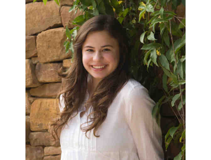 Get 'Green' Carpet Ready for a SENIOR or FAMILY Photo Shoot Experience!