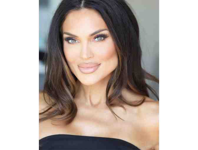 Get 'Green' Carpet Ready for a SENIOR or FAMILY Photo Shoot Experience!