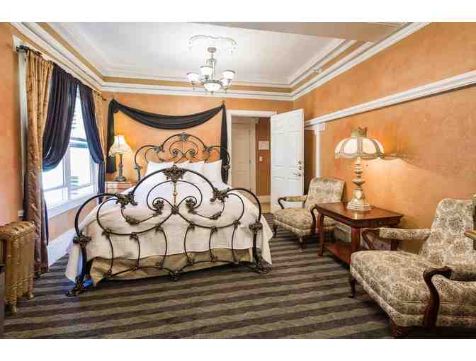 San Francisco Suites Staycation: Art & Dining Included