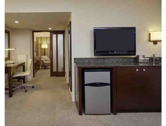 2-Night Weekend Stay in One-Bedroom Suite, DoubleTree by Hilton - Crystal City, VA