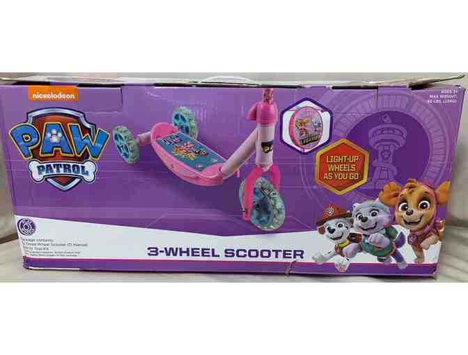 Paw Patrol 3-Wheel Scooter with Lighted Wheels + Backpack