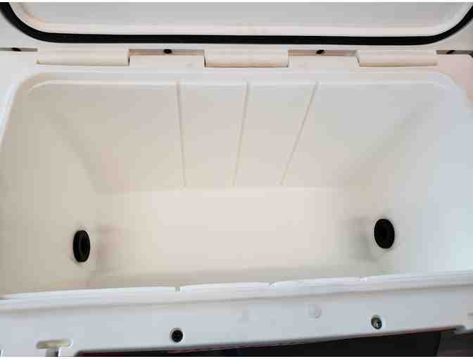 Milwaukee Custom Molded 55-Qt Cooler