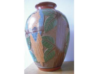 Nicaraguan pottery vase, etched & painted, with parrots & trees