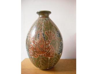 Nicaraguan pottery vase, etched & painted, with frogs & leaves