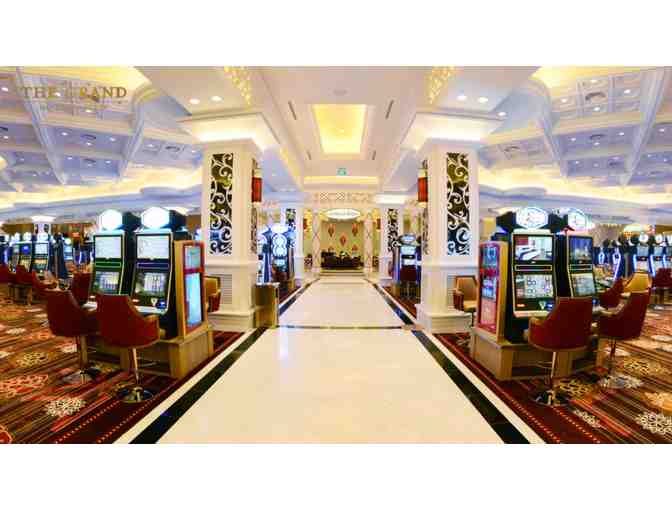 1 Amazing Golf Trip for 2 to Vietnam-7 Nts in Lux at Greg Norman Golf Course, Spa, Casino