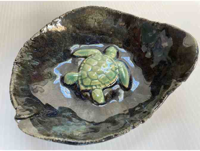 Ceramic Sea Turtle Bowl Handmade and T-Shirt - Photo 1