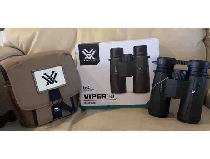 Viper HD 8x42 Binoculars and swag