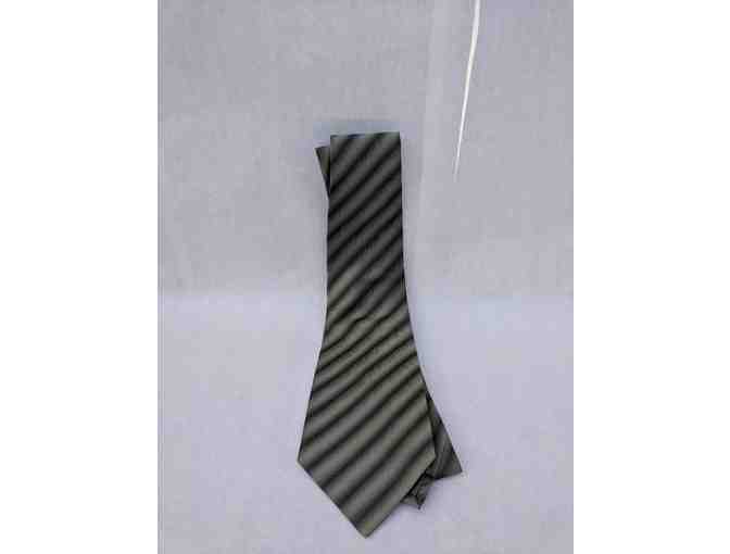Men's Custom Tie from Ali Rahimi for Mon Atelier
