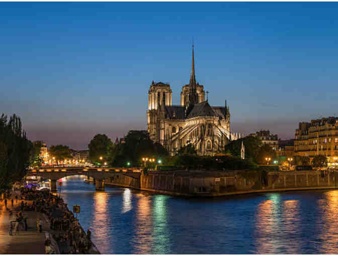 Paris VIP Package - Apartment for 7 Days near Notre Dame! $4,000+ Value!