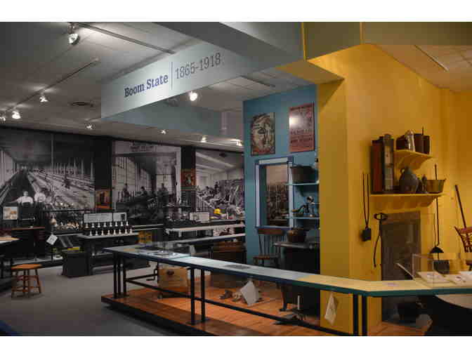 Behind-the-Scenes Adult Group Tour at the Connecticut Historical Society