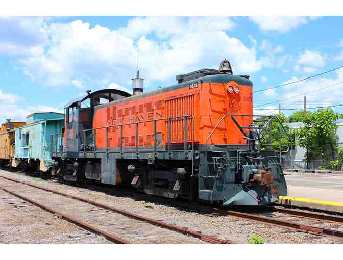 Hands on the Throttle: Be a Train Engineer at the Danbury Railway Museum!